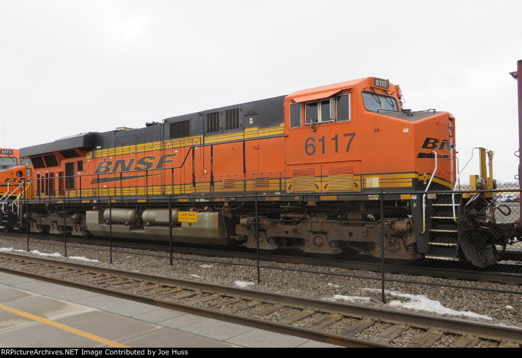 BNSF 6117